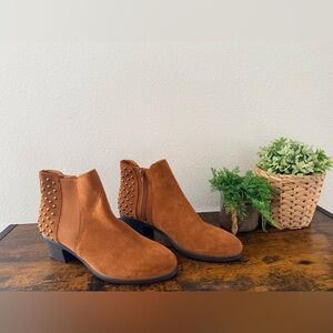 Steve Madden Studded Ankle Booties | Cognac Suede | Block Heel | Size 9
